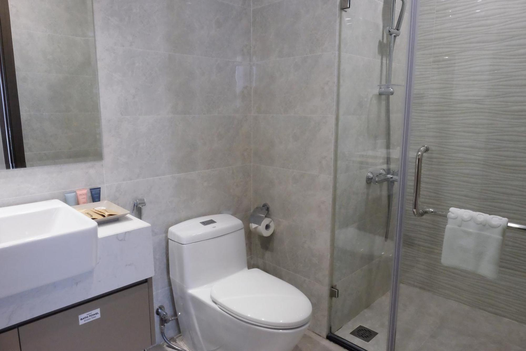 Aspaces Serviced Apartments - Vinhomes West Point 河内 外观 照片